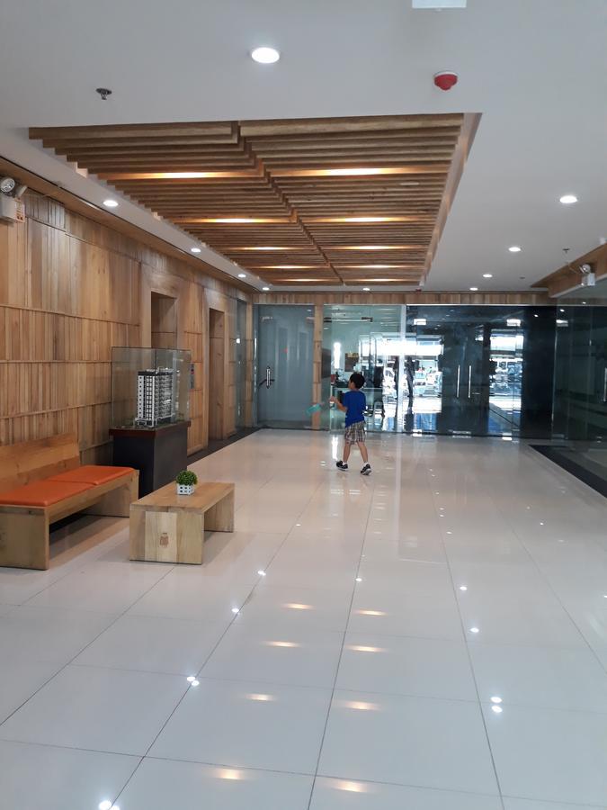 Yulz 516 At Cityscape Bacolod Exterior photo
