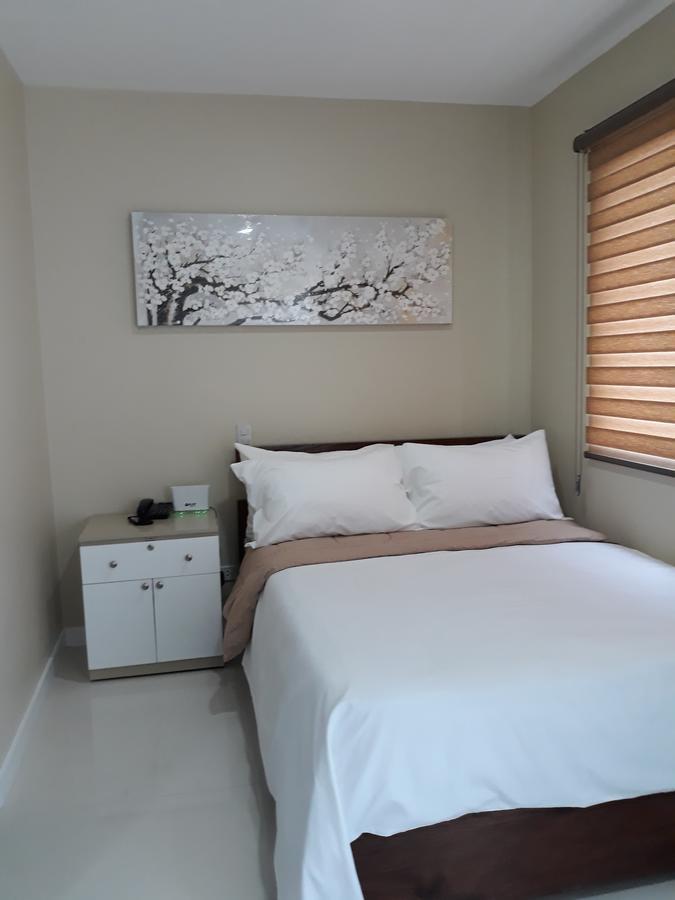 Yulz 516 At Cityscape Bacolod Exterior photo